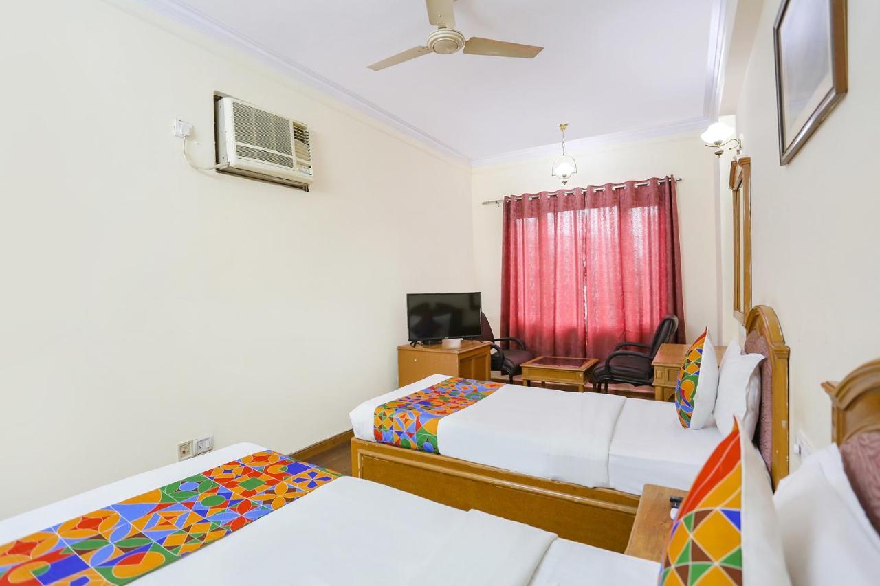 Fabhotel Altus Gurgaon Buitenkant foto