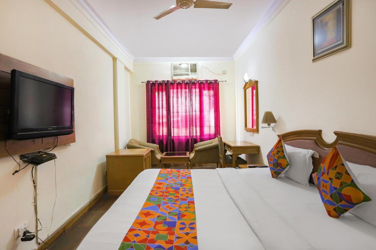 Fabhotel Altus Gurgaon Buitenkant foto