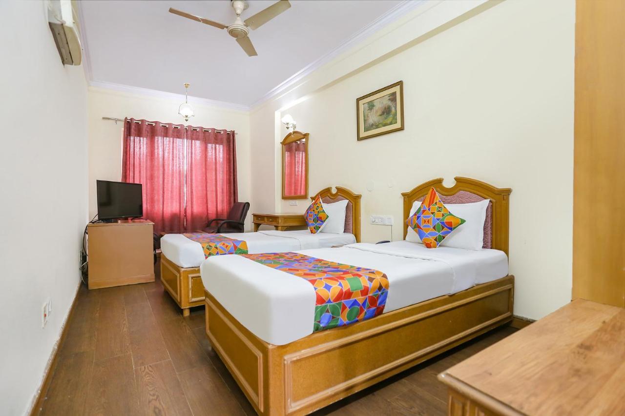 Fabhotel Altus Gurgaon Buitenkant foto